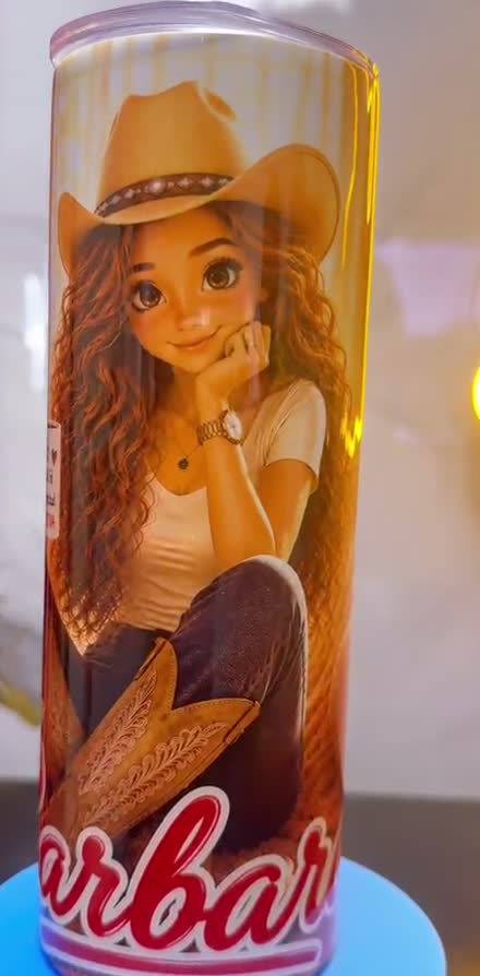 Termo 20 oz personalizado con un personaje y un nombre